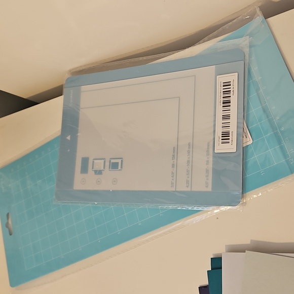 Cricut Joy And Accessories - Picture 6 of 8